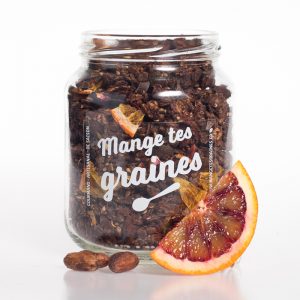 bocal de granola chocolat noir et orange sanguine